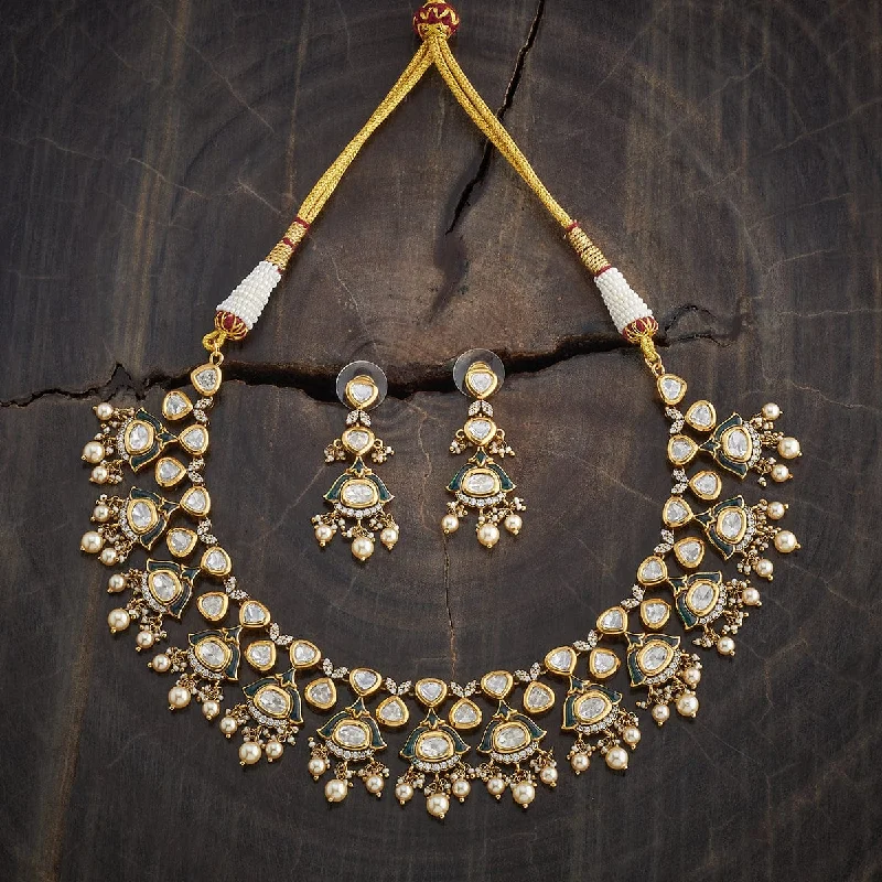 women beautiful necklaces -Kundan Necklace 178325