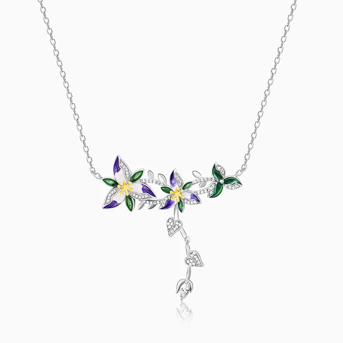 women wedding day necklaces -Silver Trillium Necklace