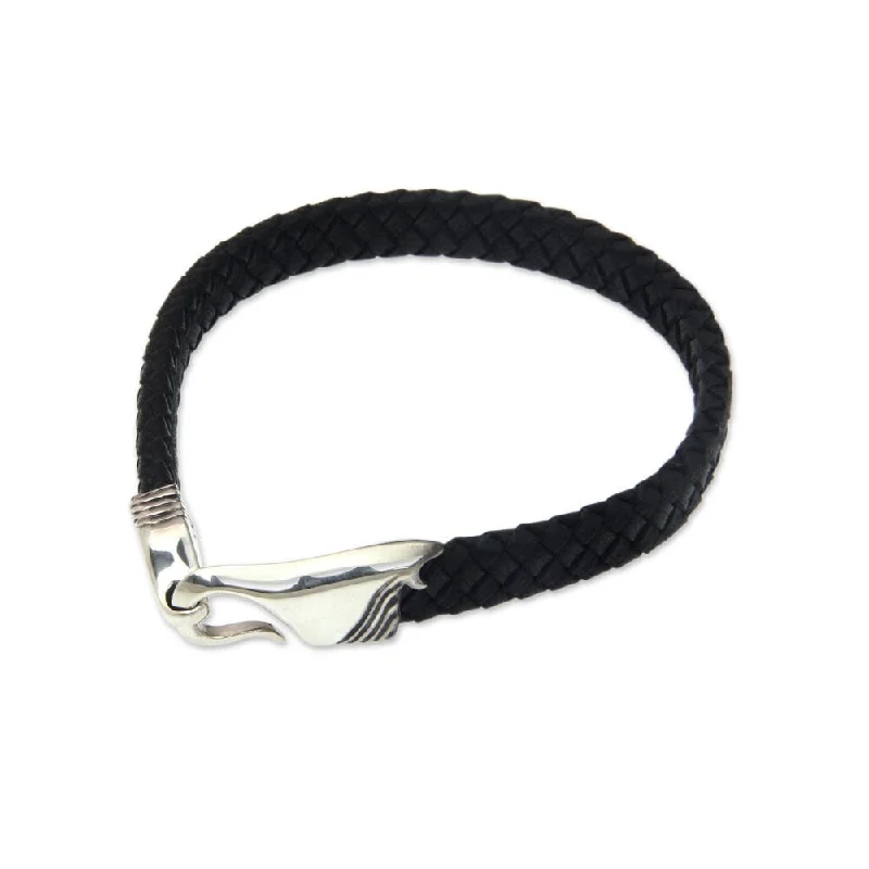 women classic bangles -Handmade Undercurrents Sterling Silver Leather Bracelet (Indonesia)